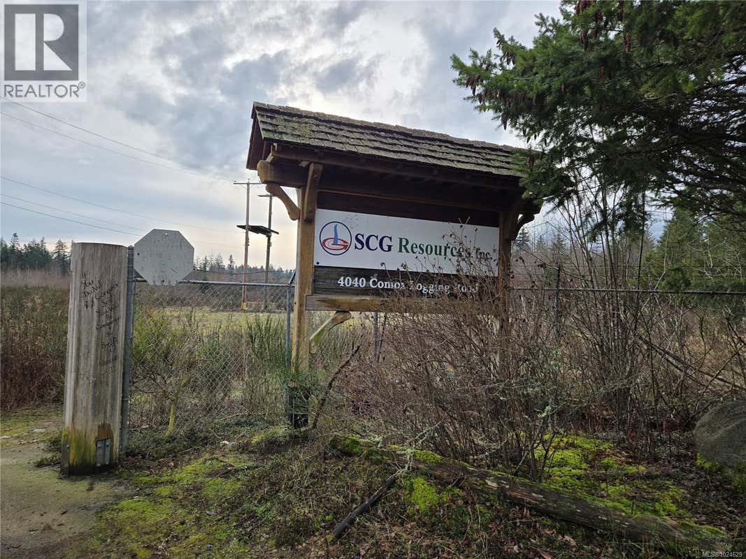 4040 COMOX LOGGING RD