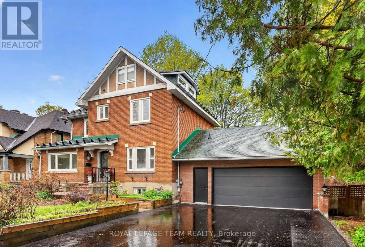 131 ACACIA AVENUE