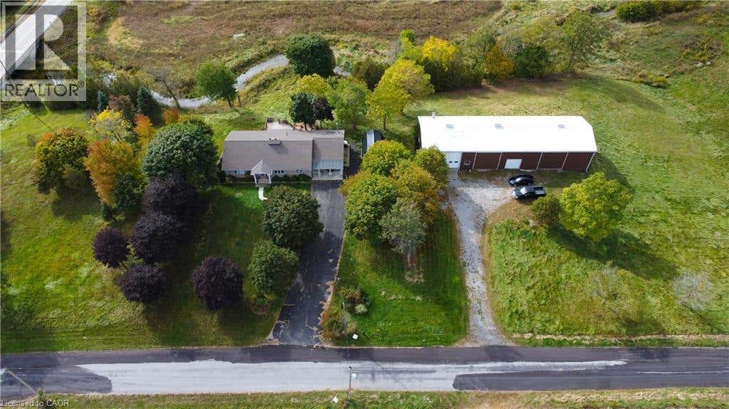 17 CEMETERY ROAD