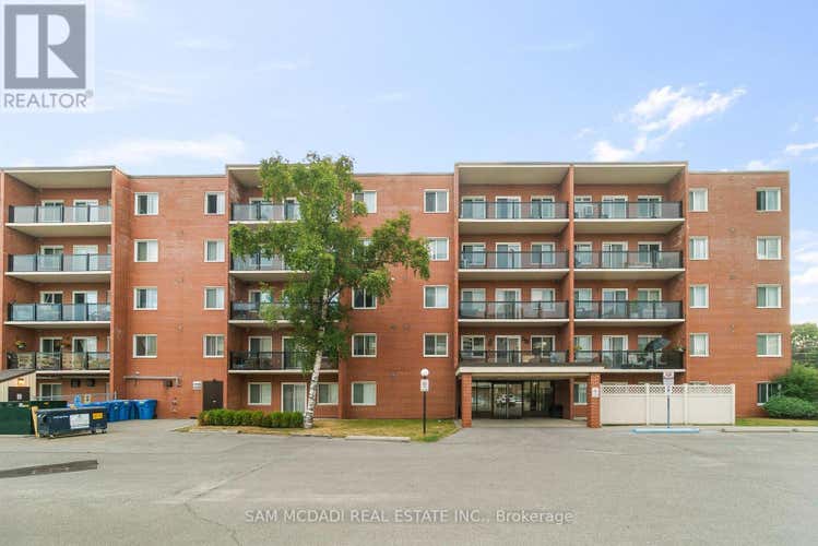 205 - 131 TAUNTON ROAD E