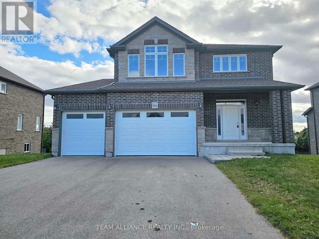 166 QUEEN STREET, Middlesex Centre (Komoka), ON N0L1R0 House For Sale