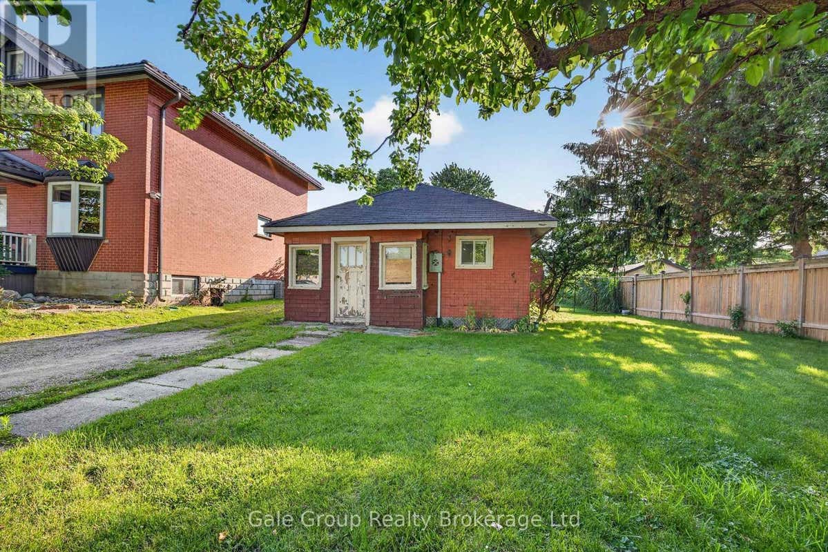 15 FIDLER AVENUE