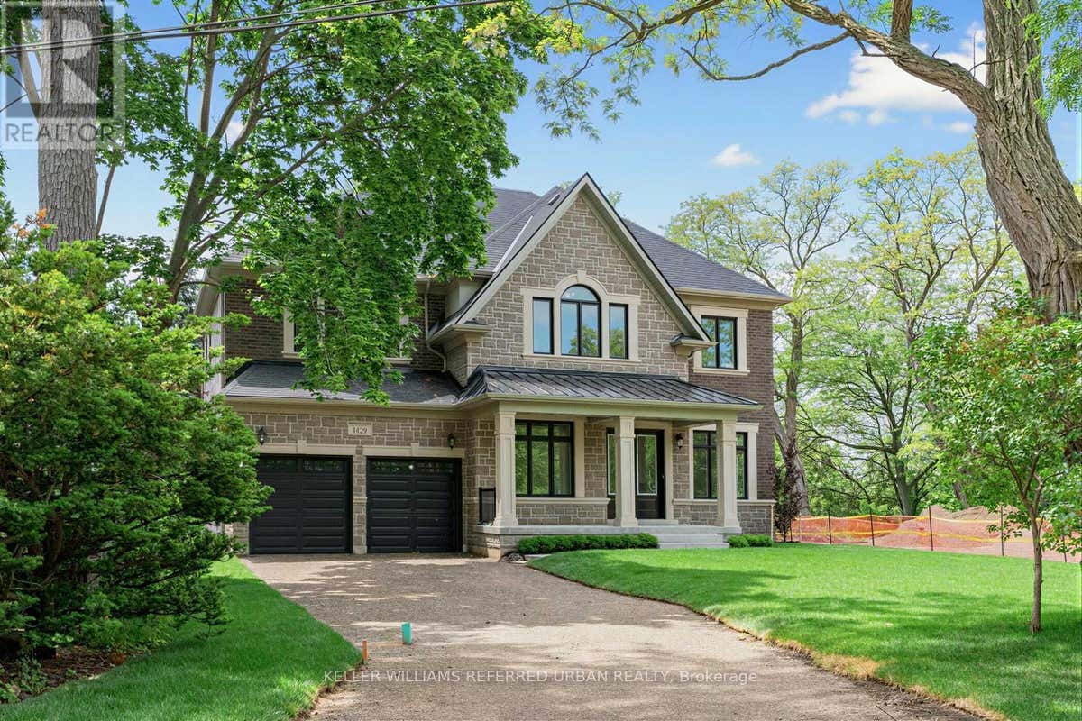 1429 DUNDAS CRESCENT