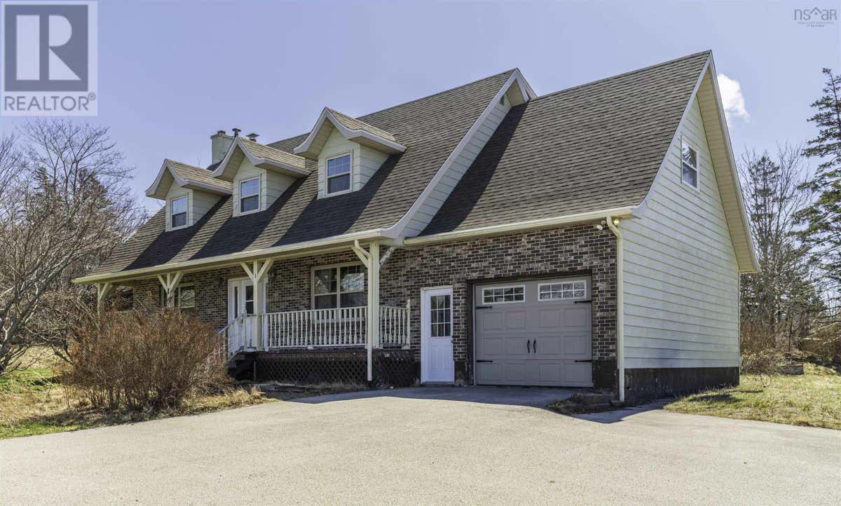 74 DEARMAN DRIVE