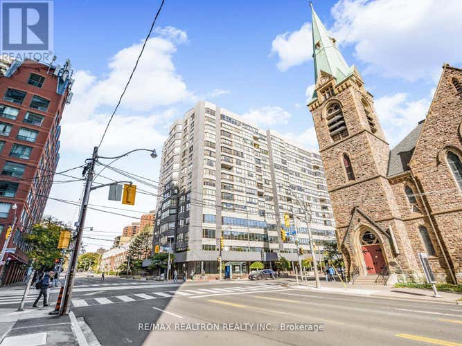 404 - 120 CARLTON STREET