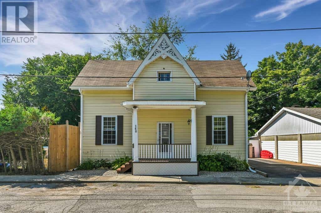 140 CHARLES STREET, Carleton Place, ON K7C2Y5 House For Sale RE/MAX
