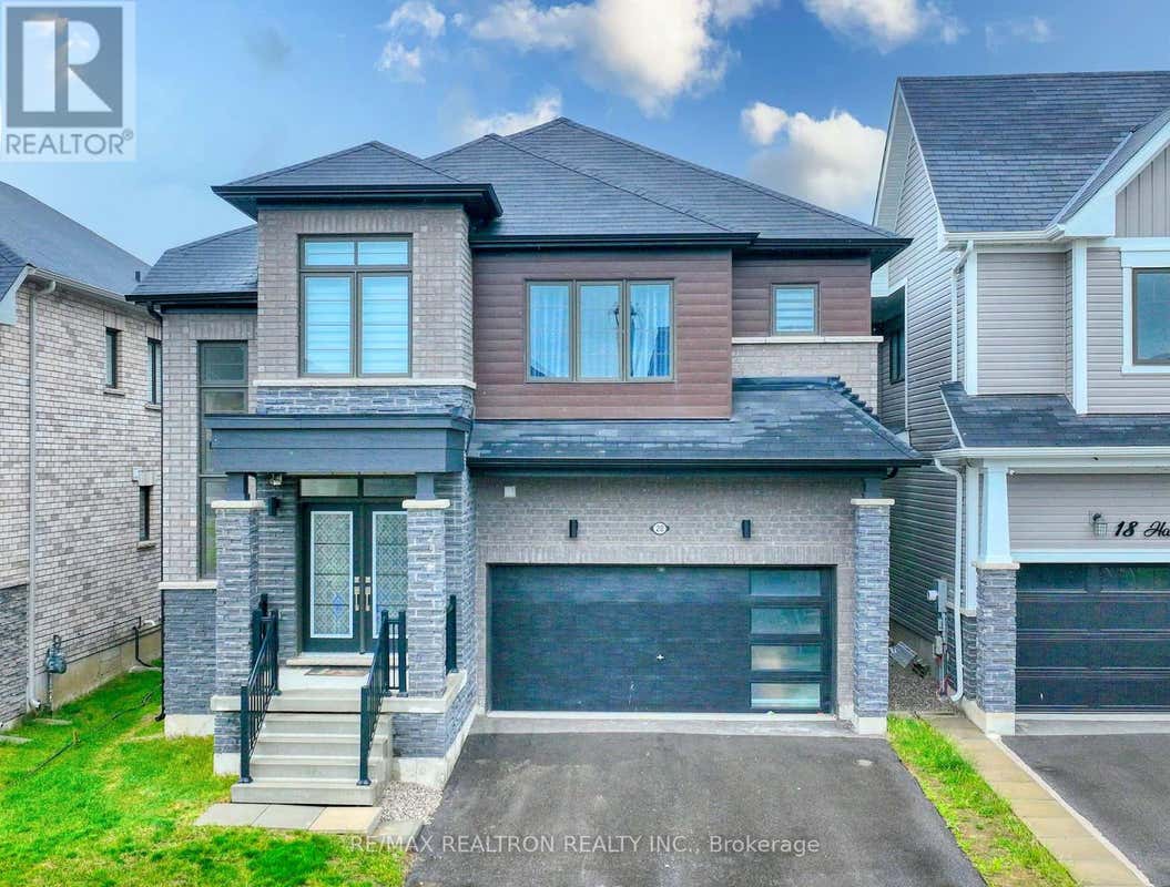 20 HAWICK CRESCENT