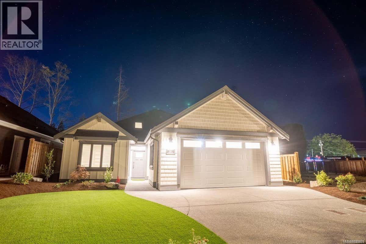 409 HUMMINGBIRD PL