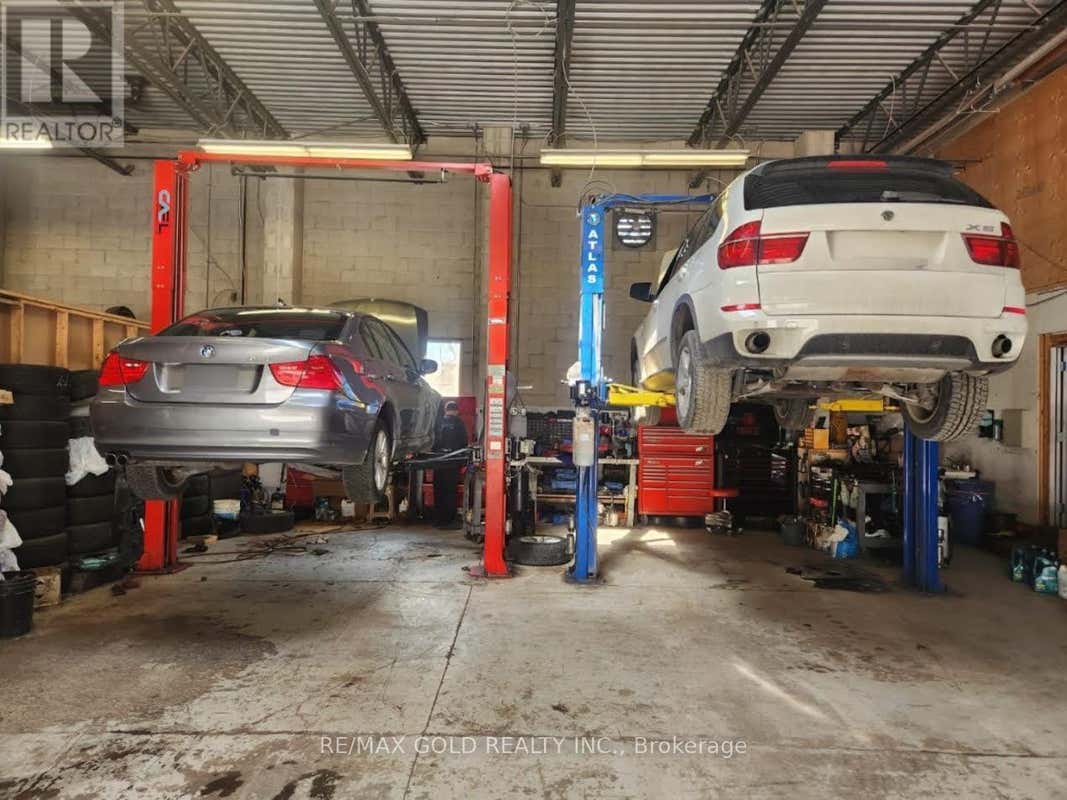 B - 473 HENSALL CIRCLE