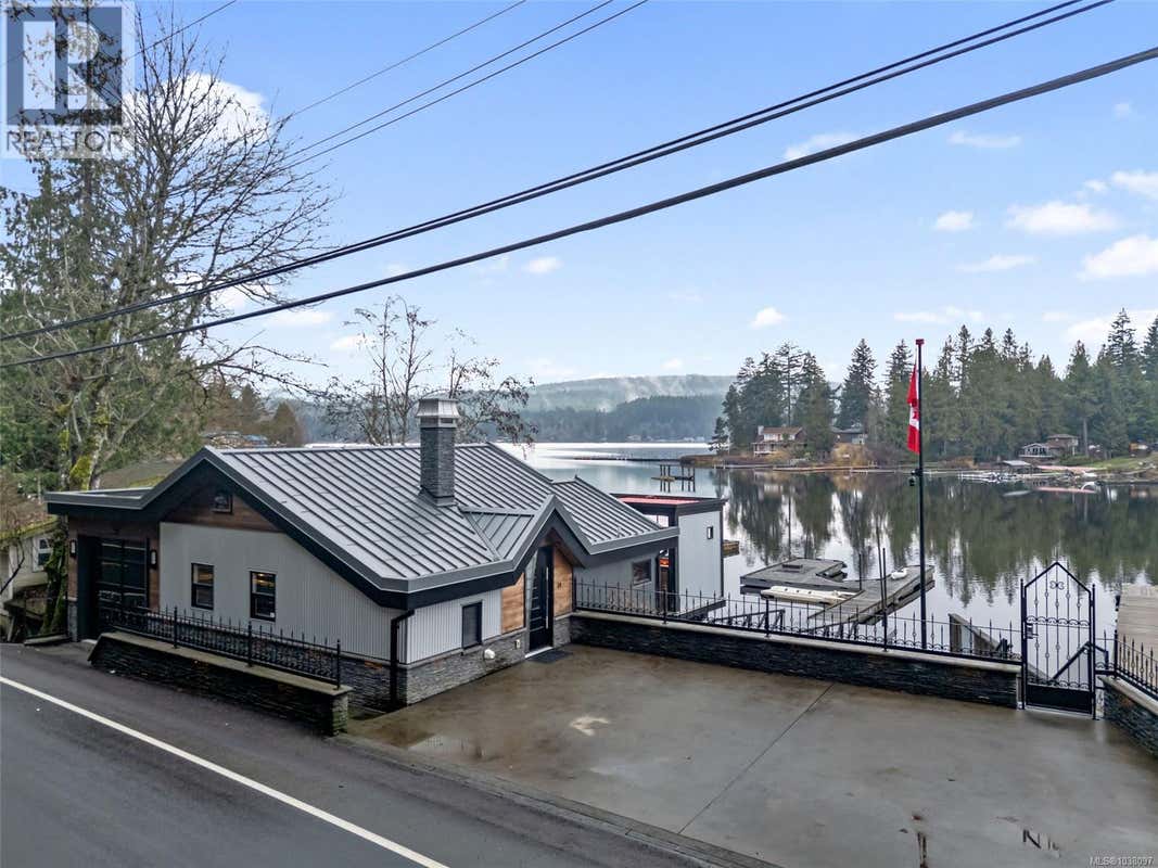 2386 SHAWNIGAN LAKE RD