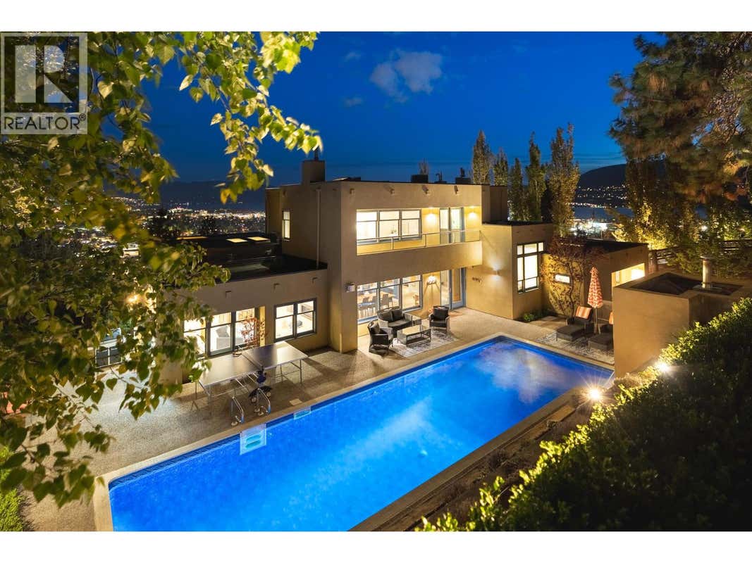 837 MOUNT ROYAL DRIVE