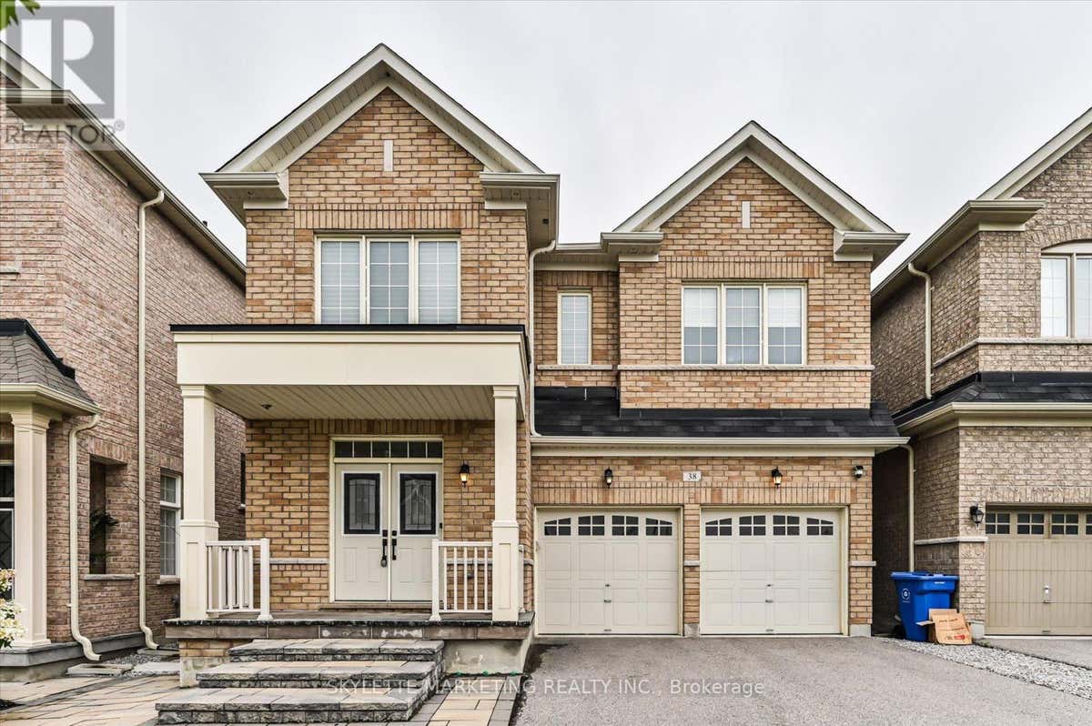 38 RUSSELL PARKER CRESCENT