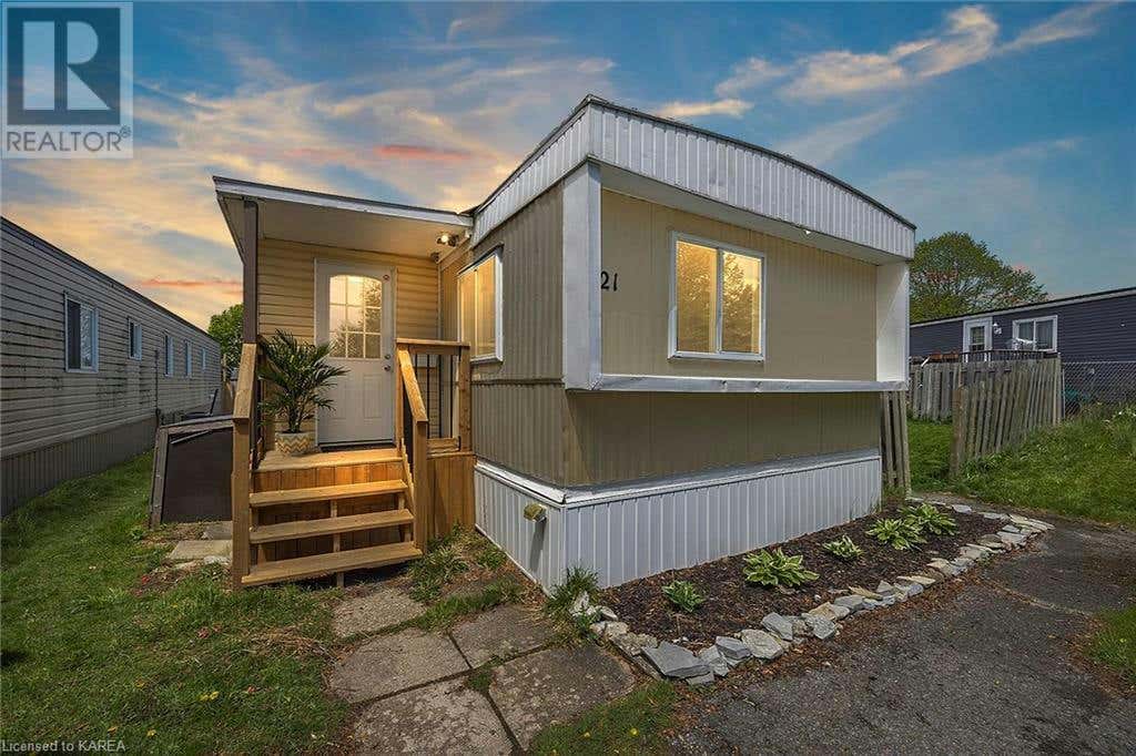 21 Hermes Dr  
