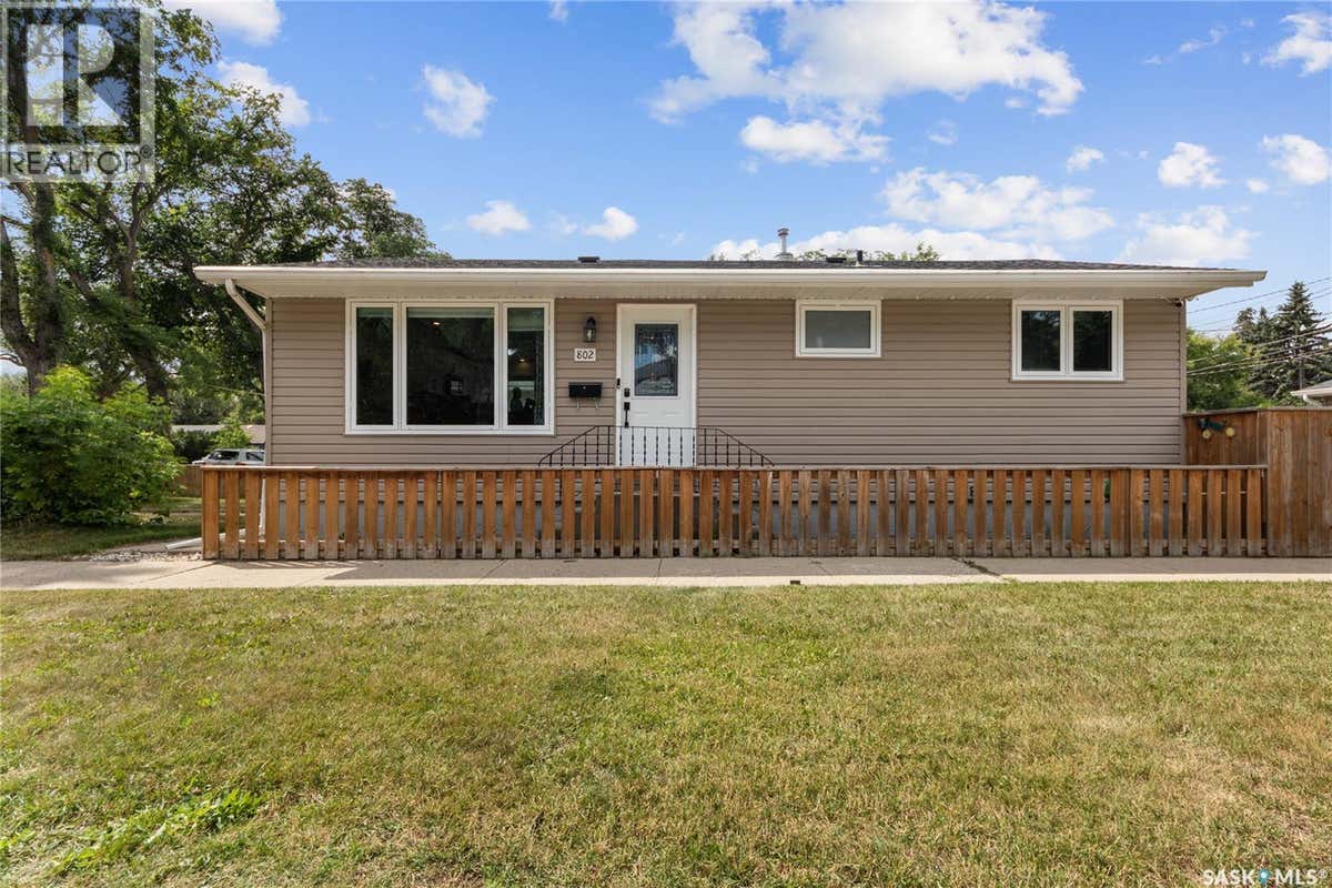 W 802 31ST STREET W