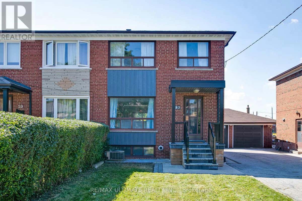 57 MARLINGTON CRESCENT, Toronto (DownsviewRodingCFB), ON M3L1K3 House