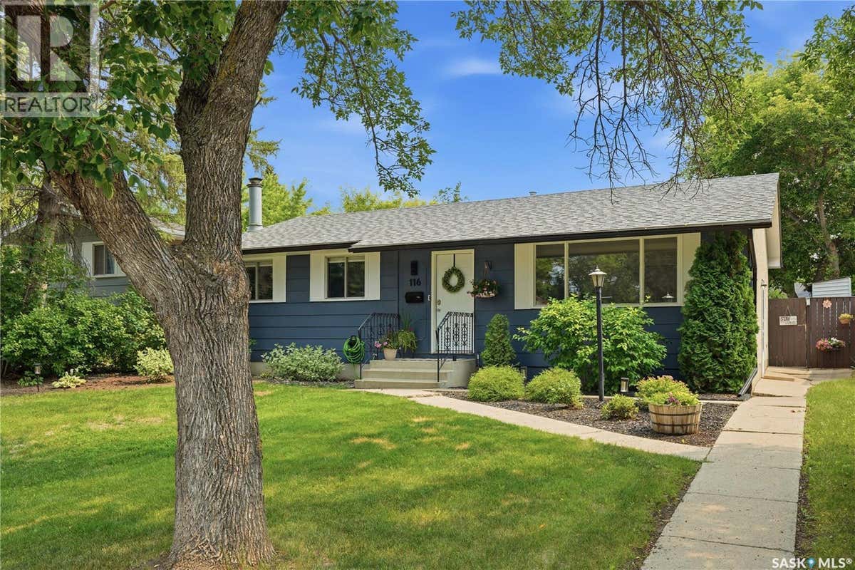 116 MCMASTER CRESCENT