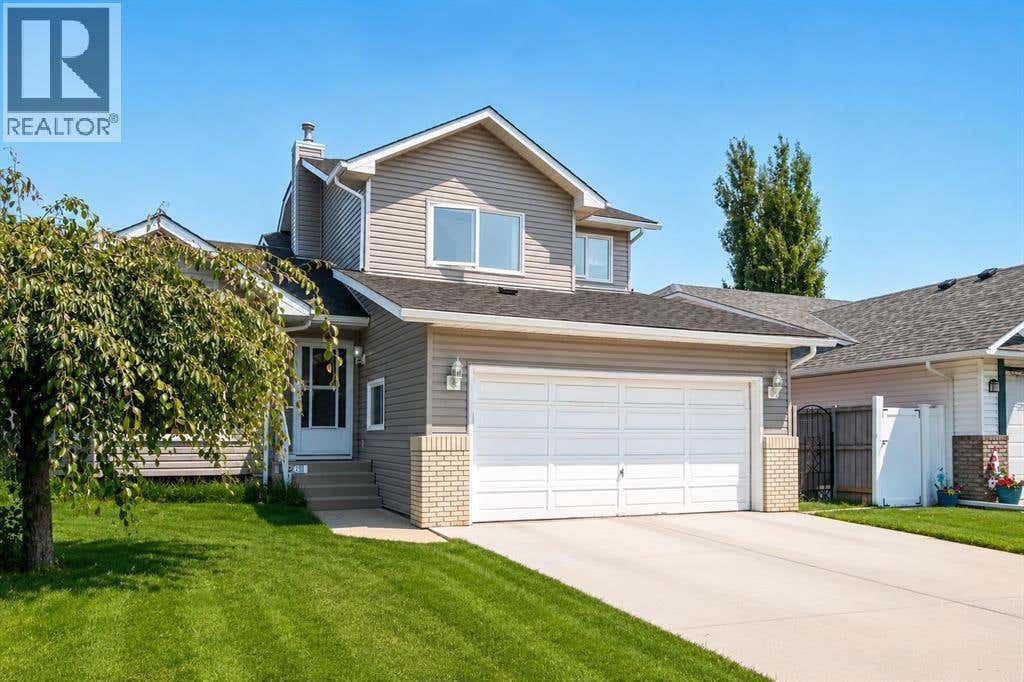136 HARVEST HILLS DRIVE NE