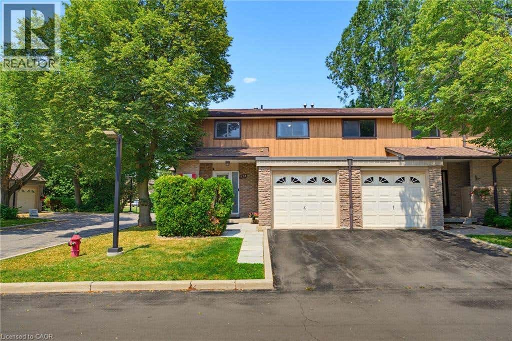 620 FORESTWOOD CRESCENT