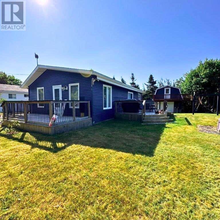 87 Ocean Pond Rd