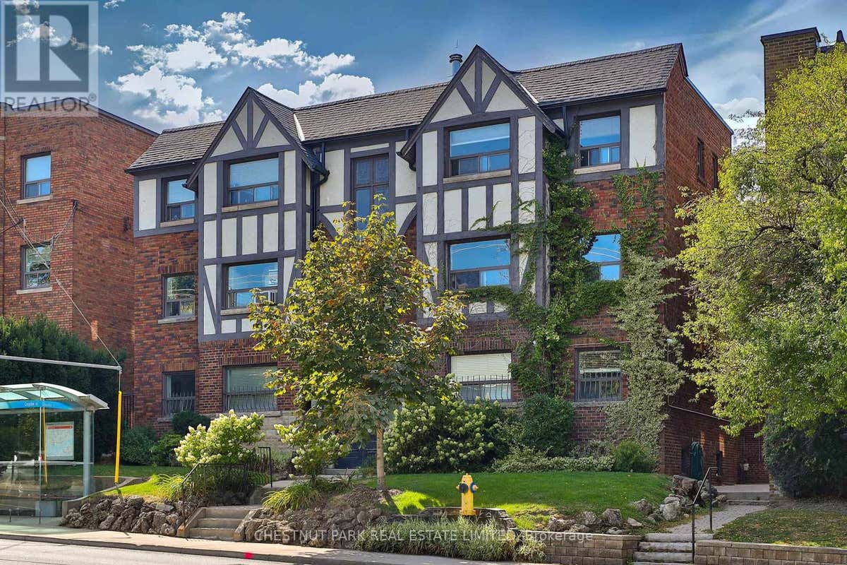 5 - 1648 BATHURST STREET