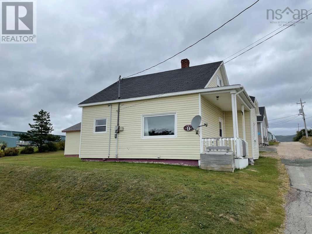 9 Bichoure Road, Chéticamp Island, NS B0E1H0 House For Sale RE/MAX