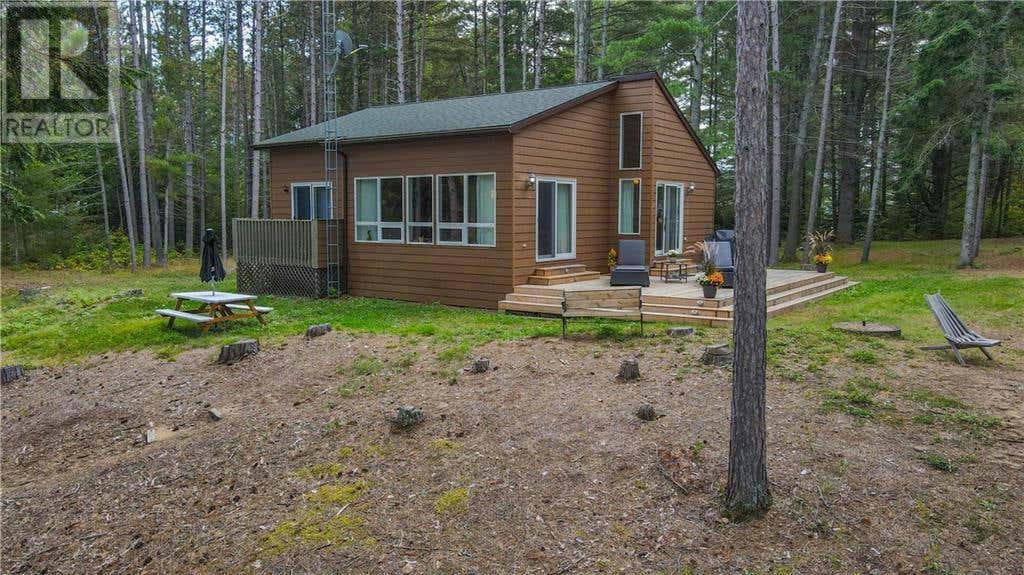 440 & 443 WEGLARZ ROAD, Barry's Bay, ON K0J1B0 House For Sale RE/MAX