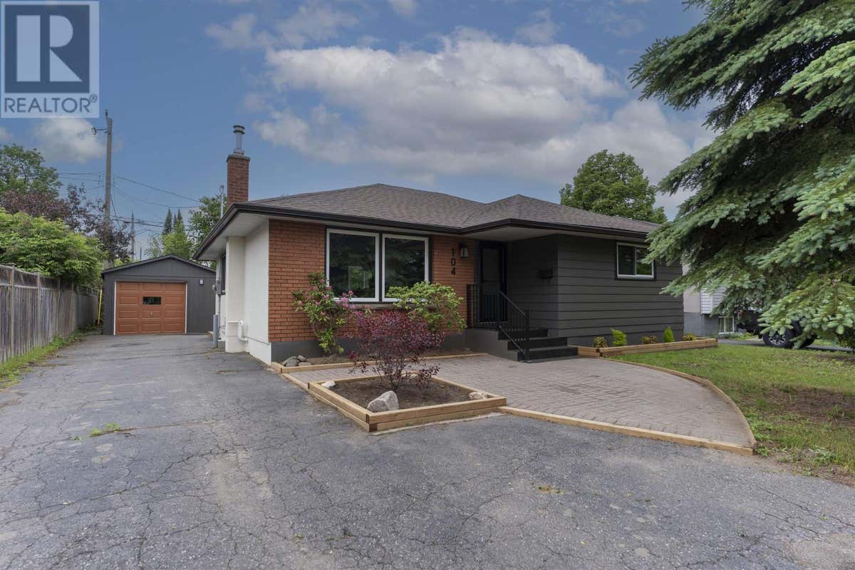104 RIVERVIEW DRIVE