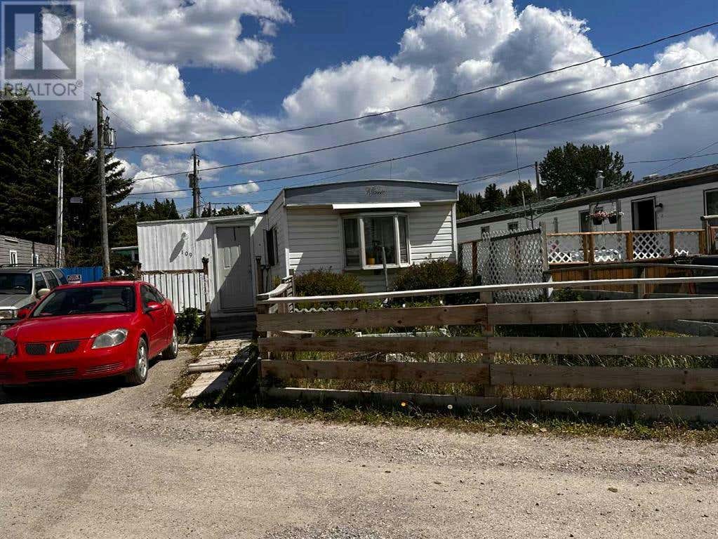 109, 133 Jarvis Street, Hinton, AB T7V1R8 House For Sale RE/MAX
