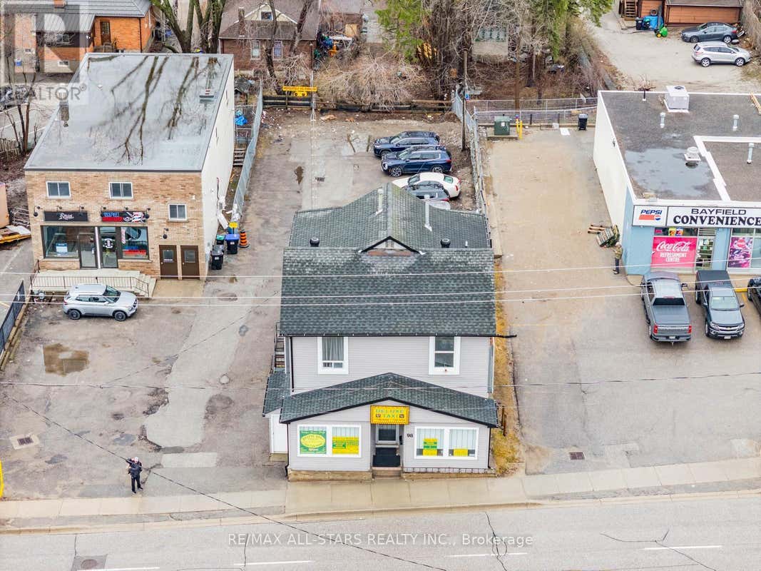98 BAYFIELD STREET
