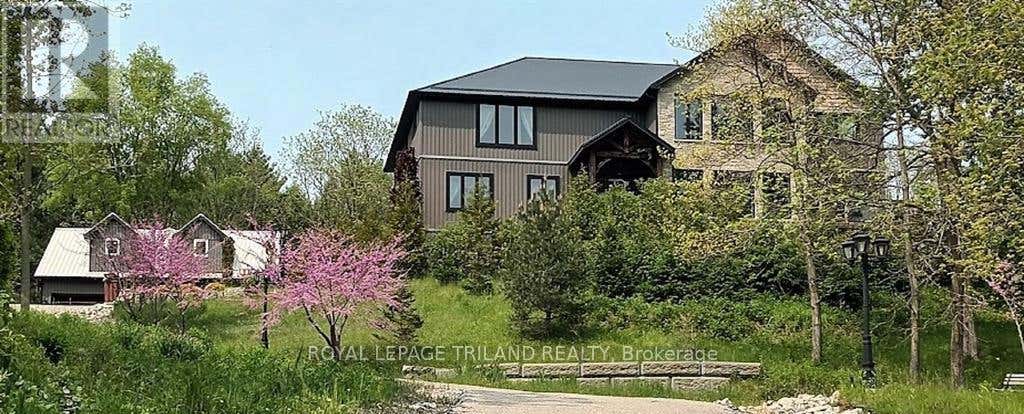4118 THOMAS ROAD