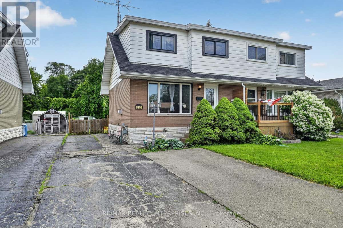 855 HOWE TERRACE