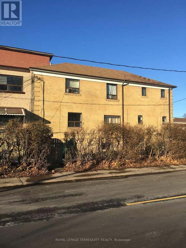 UNIT 3 - 118 CHRISTIE STREET