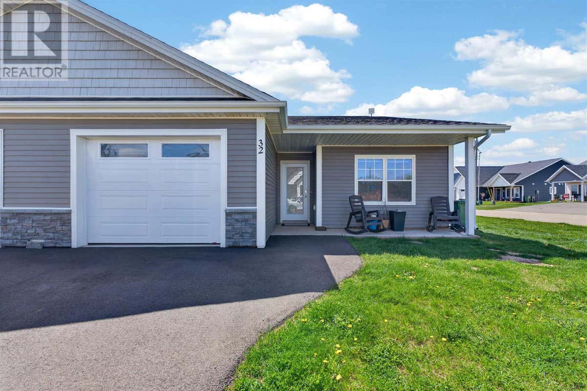 32 ELLIS AVENUE