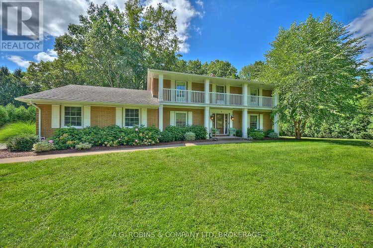 9 TERRACE HEIGHTS COURT