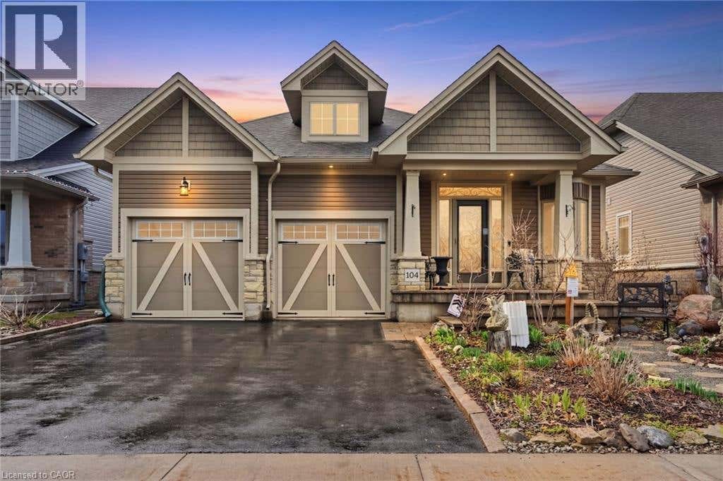 104 ANASTASIA BOULEVARD