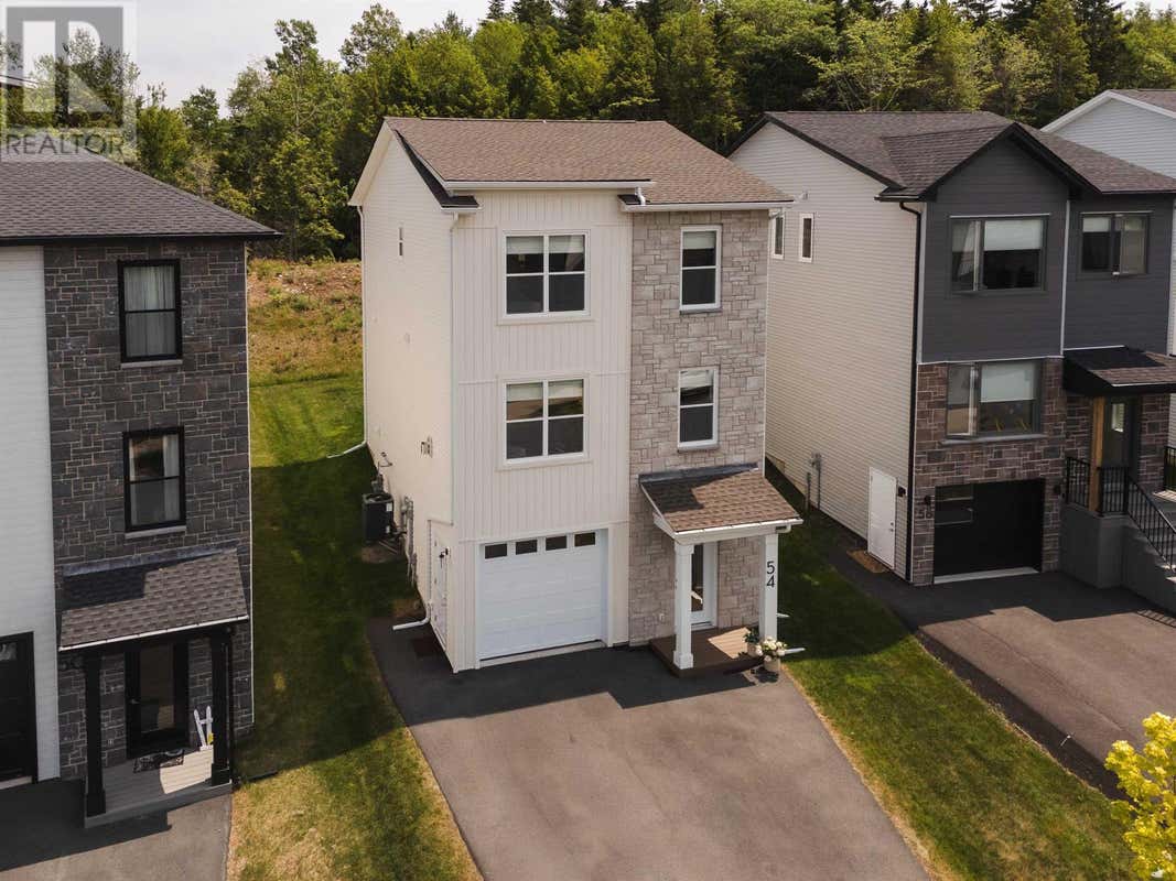 54 PEARLGARDEN CLOSE