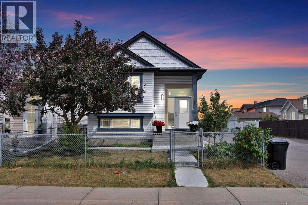 155 TARALEA GARDENS NE
