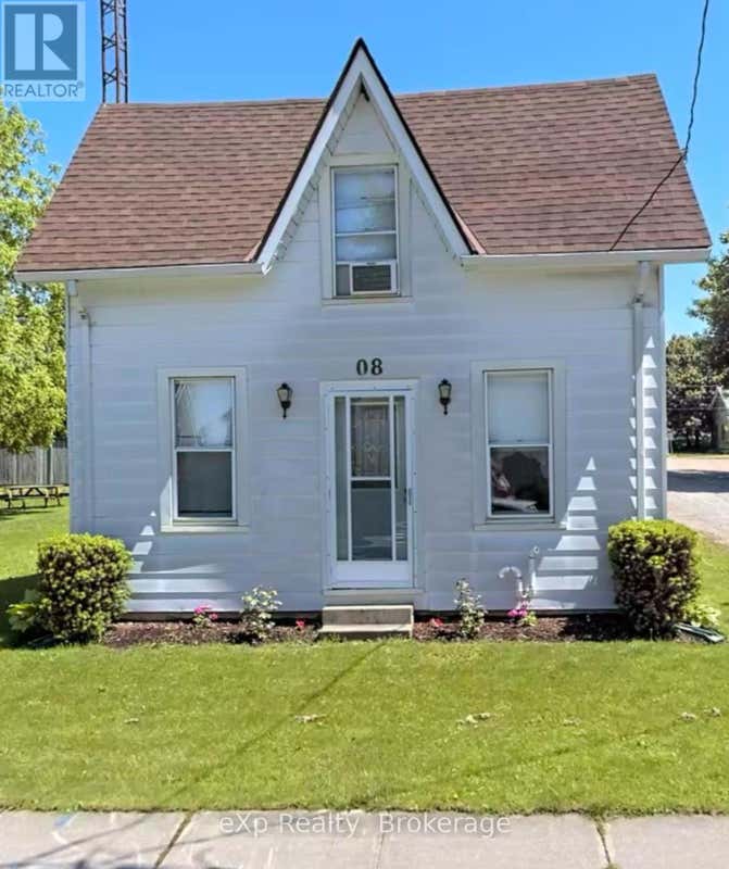 8 WEST STREET