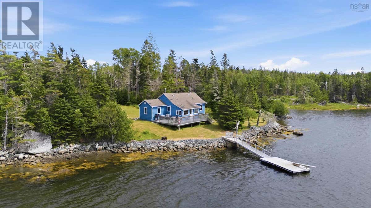 732 OSTREA LAKE ROAD