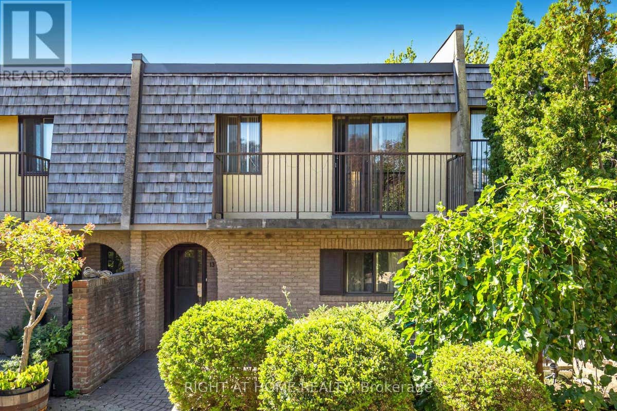 13 - 1250 MISSISSAUGA VALLEY BOULEVARD W, Mississauga