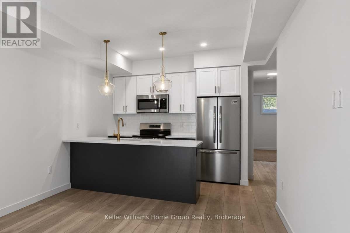136 - 824 WOOLWICH STREET