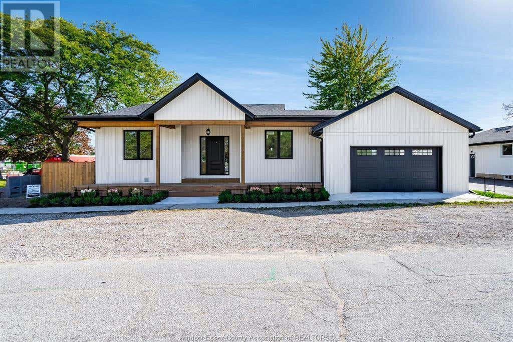 14 FOSTER, Wheatley, ON N0P1A0 House For Sale RE/MAX 24024826