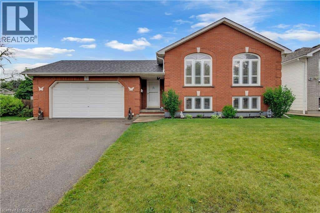 5 PASSMORE COURT