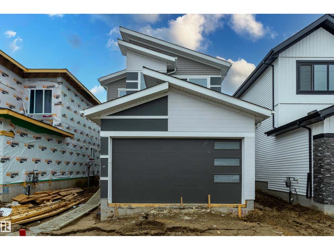 Silver Berry-2520okotoks Real Estate - Houses for Sale in Silver
