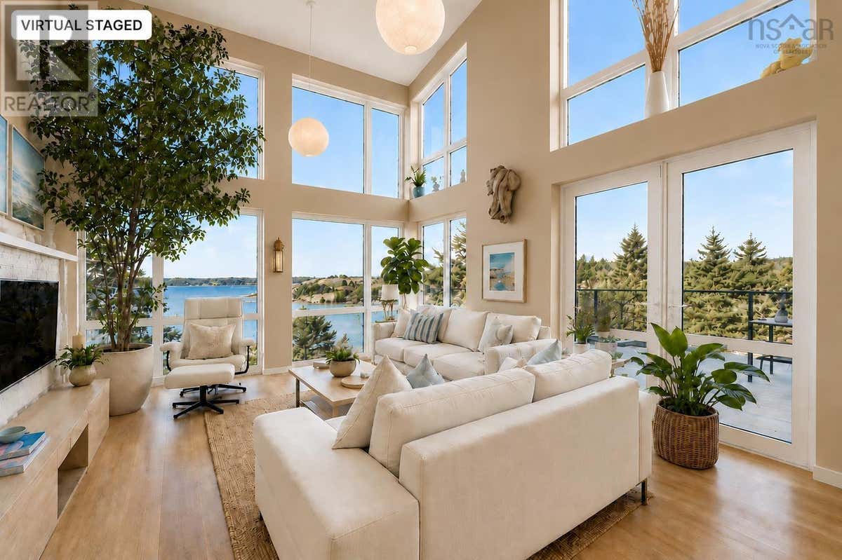 66 BEACH HILL ROAD