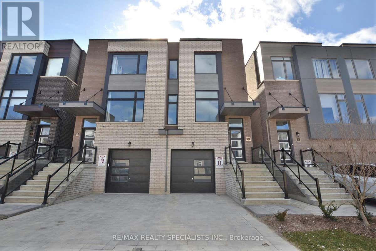 UPPER 12 WILD ROSE GARDENS, Toronto (Rustic), ON M6L0A5 Home For Rent