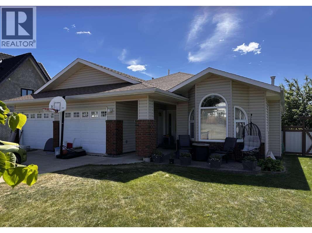 5512 MINNAKER CRESCENT