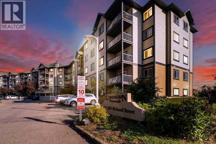 422, 100 Richard Street