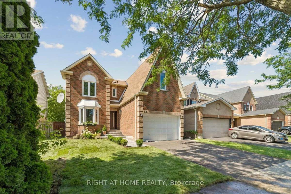 16 IAN FLEMING CRESCENT