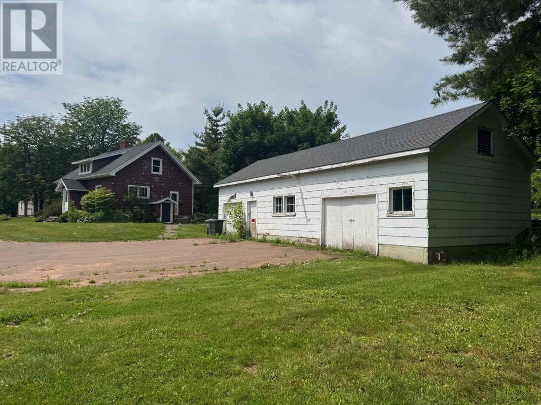 328 SOUTH DRIVE